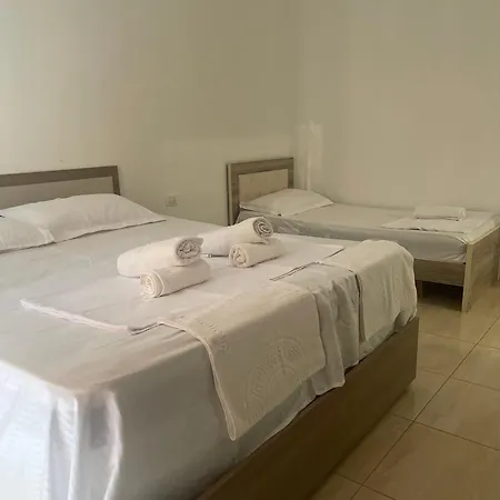 Top Apartament Golem Apartment *