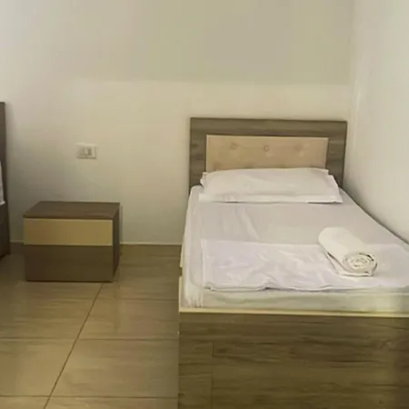 Top Apartament Golem * Golem (Tirana)